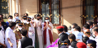 Asha Bhosle Funeral: Son Lights Funeral Pyre As Nation Bids Adieu To Music Icon With State Honours April 12, 2026, brought a day of profound sorrow to the Indian music industry.