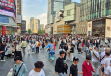 Happy Funeral: When A Restaurant Search Turned Into Unique Experience For Tourists In China Sometimes, unintentional mistakes turn into life's most beautiful memories. One such heartwarming incident has emerged from China.