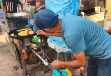 Prayagraj Shopkeeper Uses ‘Jugaad’ To Beat LPG Crisis; Creates THIS Innovation Amidst an LPG shortage in the country, a 'jalebi' vendor in Prayagraj has devised a clever workaround.