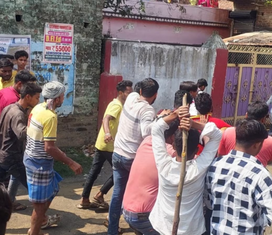Daylight Beheading in Bihar: Mob Lynches Accused in Farbisganj, Double Death Shocks Araria