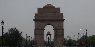 IMD Warns of Widespread Rain, Gusty Winds in 18 States; Delhi, UP on Alert IMD Warns of Widespread Rain, Gusty Winds in 18 States; Delhi, UP on Alert