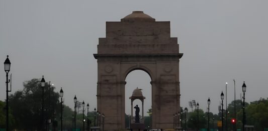 IMD Warns of Widespread Rain, Gusty Winds in 18 States; Delhi, UP on Alert IMD Warns of Widespread Rain, Gusty Winds in 18 States; Delhi, UP on Alert