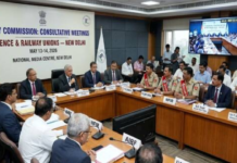 8th Pay Commission: Guaranteed 4% Hike In DA For Central Government Employees The 8th Pay Commission, constituted for central government employees, has shifted into "action mode." The Pay Commission is currently holding a series of intensive meetings.
