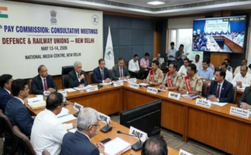 8th Pay Commission: Guaranteed 4% Hike In DA For Central Government Employees The 8th Pay Commission, constituted for central government employees, has shifted into "action mode." The Pay Commission is currently holding a series of intensive meetings.