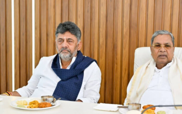 Karnataka CM Siddaramaiah Confirms Resignation At Congress MLAs Meet; Host Breakfast For Cabinet Colleagues Karnataka CM Siddaramaiah Confirms Resignation At Congress MLAs Meet; Host Breakfast For Cabinet Colleagues