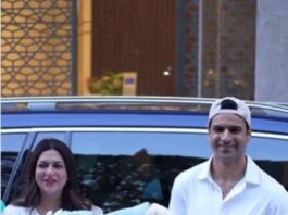 Twice Blessed: Divyanka Tripathi and Vivek Dahiya shared first glimpse of their newborn child. Twice Blessed: Divyanka Tripathi and Vivek Dahiya shared first glimpse of their newborn child.