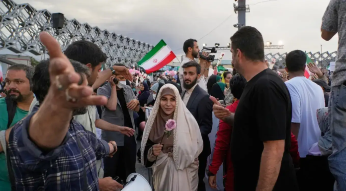 Tehran’s ‘Sacrifice for Iran’ Weddings Go Viral Amid Ongoing War With US