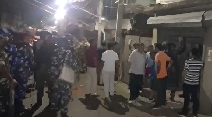 5 Workers Injured in Bomb Attack Near RG Kar Victim’s Mother House in Bengal 5 Workers Injured in Bomb Attack Near RG Kar Victim's Mother House in Bengal