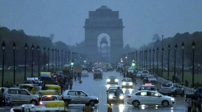 IMD Alert: Thunderstorms and Rain to Hit North India, Strong Winds Likely IMD Alert: Thunderstorms and Rain to Hit North India, Strong Winds Likely