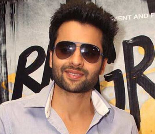 Jackky Bhagnani Faces Social Media Frenzy Over Alleged Raya Account Jackky Bhagnani Faces Social Media Frenzy Over Alleged Raya Account