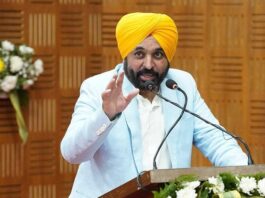 Punjab CM Bhagwant Mann Denies Any Link With Viral Video, Says ‘Person In Video Is Not Me’ Punjab CM Bhagwant Mann Denies Any Link With Viral Video, Says 'Person In Video Is Not Me'