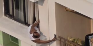 Youth Catches An Elderly Man Peeping Into Neighbour’s Home Through Mobile Camera Youth Catches An Elderly Man Peeping Into Neighbour's Home Through Mobile Camera