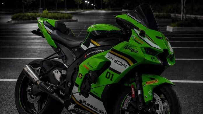Limited Time Deal: Superbike With 299 km/h Top Speed Gets Rs 3 Lakh Discount Till June Limited Time Deal: Superbike With 299 km/h Top Speed Gets Rs 3 Lakh Discount Till June