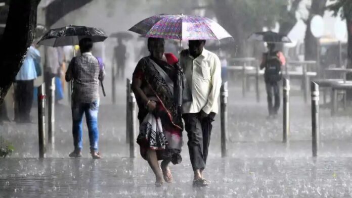 Delhi, UP Among 11 States Under IMD Heavy Rain and Thunderstorm Alert