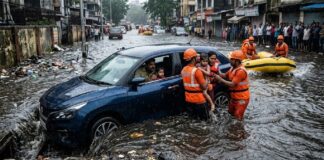 Family Following Google Maps Gets Stuck In A Drain In Hapur, 2 Hour Rescue Operation Follows Family Following Google Maps Gets Stuck In A Drain In Hapur, 2 Hour Rescue Operation Follows
