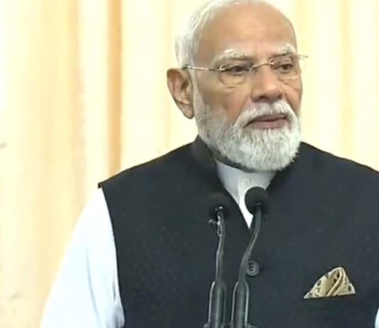 PM Modi Unveils MAHASAGAR Vision In Seychelles, Stresses Shared Future In Indian Ocean PM Modi Unveils MAHASAGAR Vision In Seychelles, Stresses Shared Future In Indian Ocean