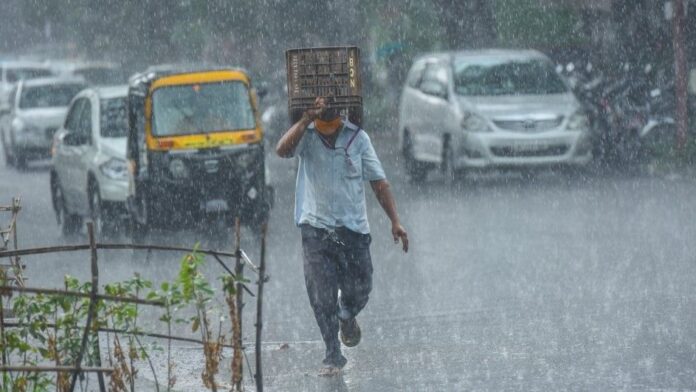 Mumbai Rains Trigger Traffic Chaos as Key Andheri Subway Closes
