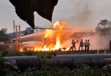 West Bengal: Several Workers Hurt as Massive Fire Erupts at Haldia Oil Refinery West Bengal: Several Workers Hurt as Massive Fire Erupts at Haldia Oil Refinery