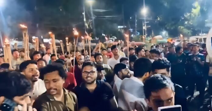Protests Erupt in Dhaka After Lord Ram Statue Project Is Halted Protests Erupt in Dhaka After Lord Ram Statue Project Is Halted