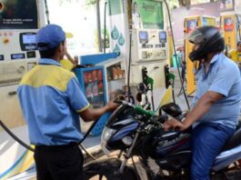 Petrol, Diesel Rate Check: Global Oil Slump Brings Relief at Pumps? Petrol, Diesel Rate Check: Global Oil Slump Brings Relief at Pumps?