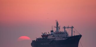 Hormuz Reopening Sparks Hope; Relief for India as 34 Ships Awat Clearance Hormuz Reopening Sparks Hope; Relief for India as 34 Ships Awat Clearance