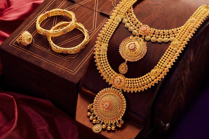 gold Gold-Silver Price On June 2: Slight Decline In Gold, Silver Rate; Check What You're Paying Today