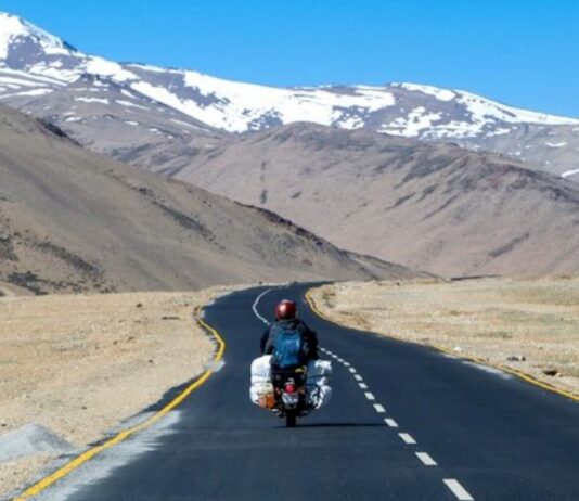 Think Before You Drive: These 5 Indian Road Trips Demand Skill, Nerves And Experience Think Before You Drive: These 5 Indian Road Trips Demand Skill, Nerves And Experience
