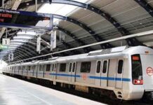 Delhi Metro Video Viral: Harassment Claim Over Attire Divides Social Media Delhi Metro Video Viral: Harassment Claim Over Attire Divides Social Media