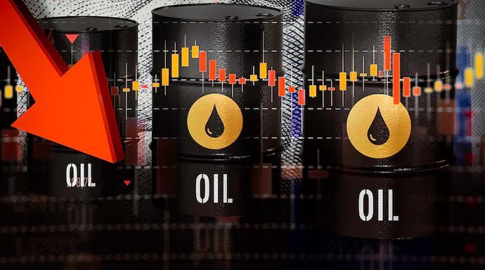 Biggest Weekly Crude Drop in Months: Eyes on Petrol, Diesel Prices in India Biggest Weekly Crude Drop in Months: Eyes on Petrol, Diesel Prices in India