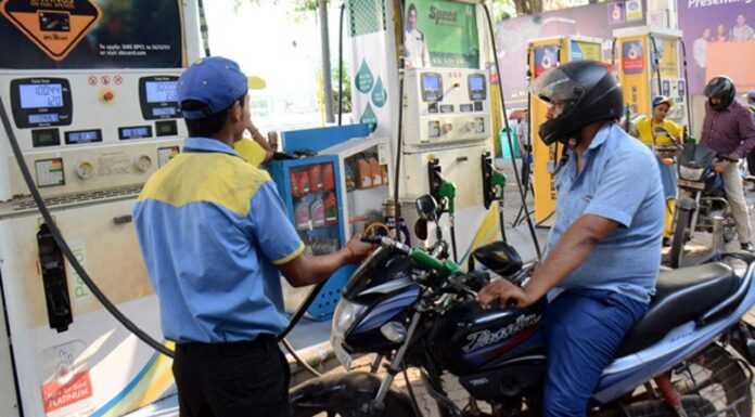 Fuel Rates Today: Petrol Holds at Rs 102, Diesel at Rs 95; City-Wise List Here Fuel Rates Today: Petrol Holds at Rs 102, Diesel at Rs 95; City-Wise List Here