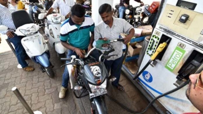 Fuel Prices Hold Firm Despite Crude Oil Dip After Hormuz Reopens Fuel Prices Hold Firm Despite Crude Oil Dip After Hormuz Reopens