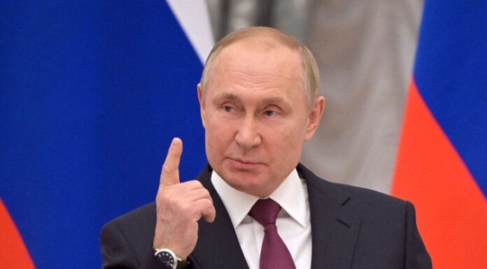 Putin Praises Modi’s Leadership, India’s Economic Rise; Calls Pakistan ‘Major Country’ Putin Praises Modi’s Leadership, India’s Economic Rise; Calls Pakistan ‘Major Country’