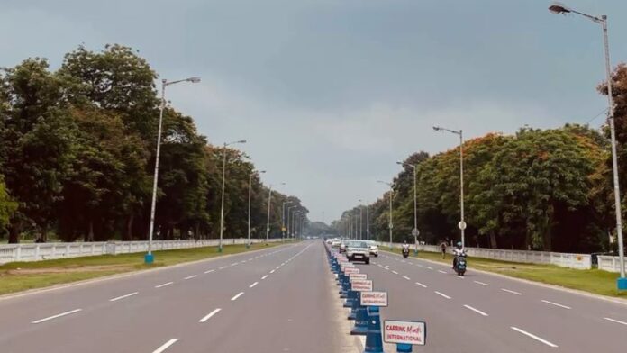 From WWII Fighter Airstrip To Yoga Day Stage: The Iconic Story Of Kolkata's Red Road From WWII Fighter Airstrip To Yoga Day Stage: The Iconic Story Of Kolkata's Red Road