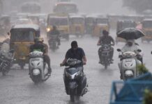 IMD Alert: Heavy Rain Warning for Delhi, UP Among 21 States IMD Alert: Heavy Rain Warning for Delhi, UP Among 21 States