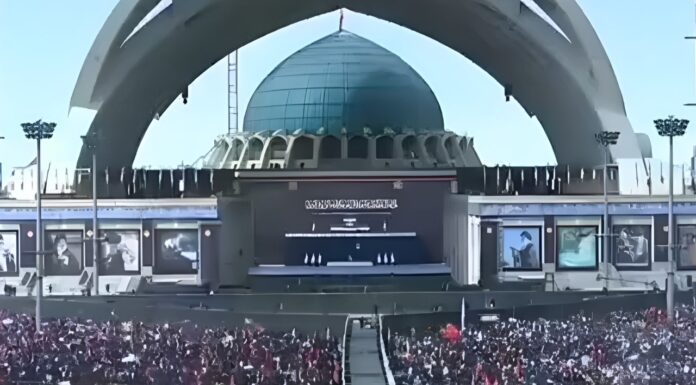 Heartbreaking Sight At Khamenei’s Funeral: A Tiny Casket Sparks Questions, Leaves Mourners Emotional Heartbreaking Sight At Khamenei's Funeral: A Tiny Casket Sparks Questions, Leaves Mourners Emotional
