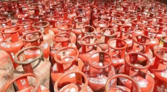 July 1 LPG Price Update: Commercial Gas Cylinder Price Reduced By Rs 183.50 Across Major Cities July 1 LPG Price Update: Commercial Gas Cylinder Price Reduced By Rs 183.50 Across Major Cities