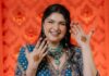 Anshula Kapoor Radiates Joy At Mehendi Ceremony As Rohan Thakkar’s Sweet Gesture Melts Hearts Anshula Kapoor Radiates Joy At Mehendi Ceremony As Rohan Thakkar's Sweet Gesture Melts Hearts