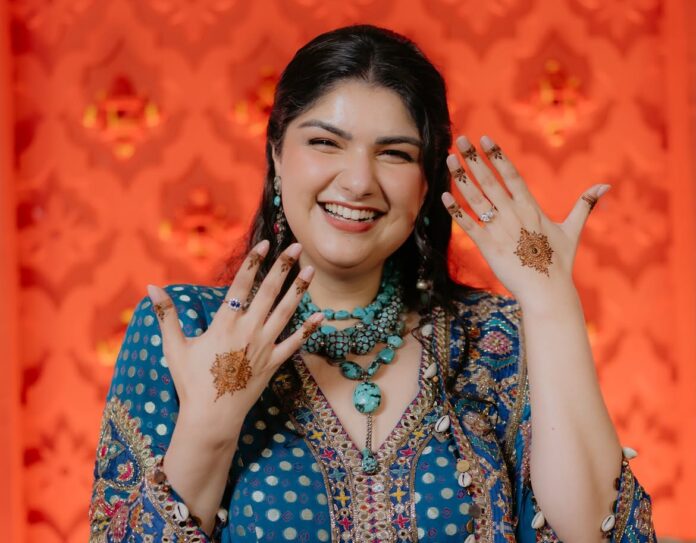 Anshula Anshula Kapoor Radiates Joy At Mehendi Ceremony As Rohan Thakkar's Sweet Gesture Melts Hearts