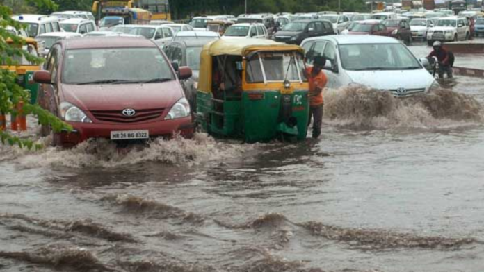 Untitled design (14) Next 12 Hours Critical: IMD Warns Of Traffic Chaos, Massive Rain Across Gurugram, Delhi, Ghaziabad