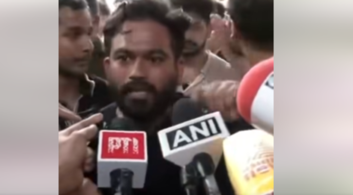 ‘Police Beat Me, Took Me Into Custody’: Abhijeet Dipke Alleges Assault During Jantar Mantar Protest 'Police Beat Me, Took Me Into Custody': Abhijeet Dipke Alleges Assault During Jantar Mantar Protest
