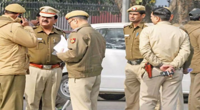 Delhi HC To Take Up PIL Claiming Excessive Force Used On Jantar Mantar Protesters Delhi HC To Take Up PIL Claiming Excessive Force Used On Jantar Mantar Protesters