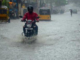 Heavy Downpour In Delhi Leaves Sadar Bazar Under Knee-Deep Water Heavy Downpour In Delhi Leaves Sadar Bazar Under Knee-Deep Water