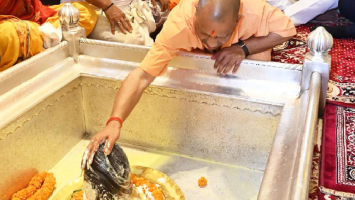 Untitled design - 2026-07-30T155232.558 Sawan 2026: UP CM Yogi Visits Kashi Vishwanath, Kaal Bhairav Temples In Varanasi
