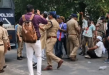 Datia On Edge: BJP Ticket Protest Leads To Stone Pelting And Traffic Chaos Datia On Edge: BJP Ticket Protest Leads To Stone Pelting And Traffic Chaos