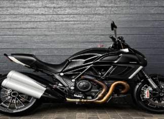 Ducati Launches Diavel V4 Black Roadster In India At Rs 30 Lakh; Check Features And Specs Ducati Launches Diavel V4 Black Roadster In India At Rs 29.99 Lakh; Check Features And Specs