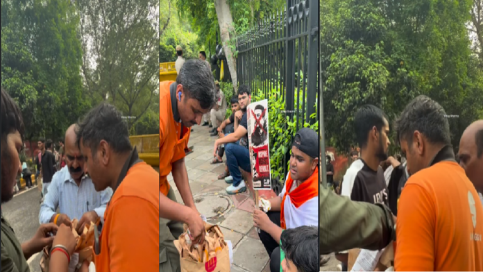 f Viral Video: Anonymous Swiggy And Zomato Orders Feed CJP Protesters At Jantar Mantar