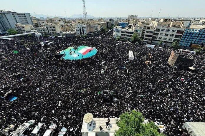 fb9b0c742c2b56fcfb7f52c1273fcaf4 Khamenei's Funeral Draws Millions As 'Revenge' Chants Reverberate Across Tehran
