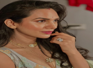 Lock Upp 2: Akanksha Chamola Reveals She Is Asexual, Internet Reacts Lock Upp 2: Akanksha Chamola Reveals She Is Asexual, Internet Reacts