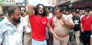 Mob Attack In Muzaffarnagar: Muslim Man Allegedly Beaten After Being Seen With Hindu Woman Mob Attack In Muzaffarnagar: Muslim Man Allegedly Beaten After Being Seen With Hindu Woman