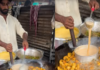 Viral Video: Street Vendor Cooks Pakoras And Tea Simultaneously, Internet Reacts Viral Video: Street Vendor Cooks Pakoras And Tea Simultaneously, Internet Reacts